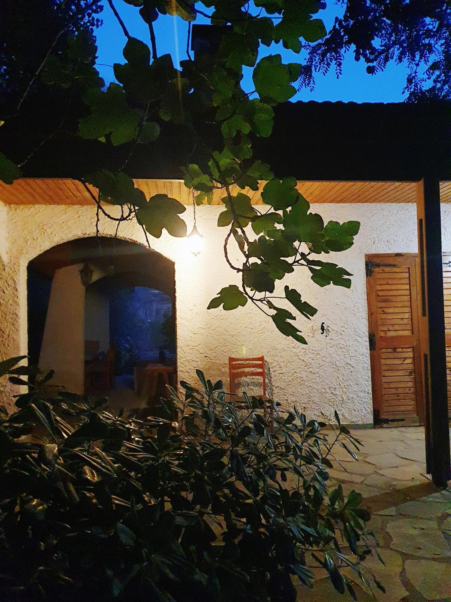 Villa Al-Ari Diakopto Eksteriør bilde